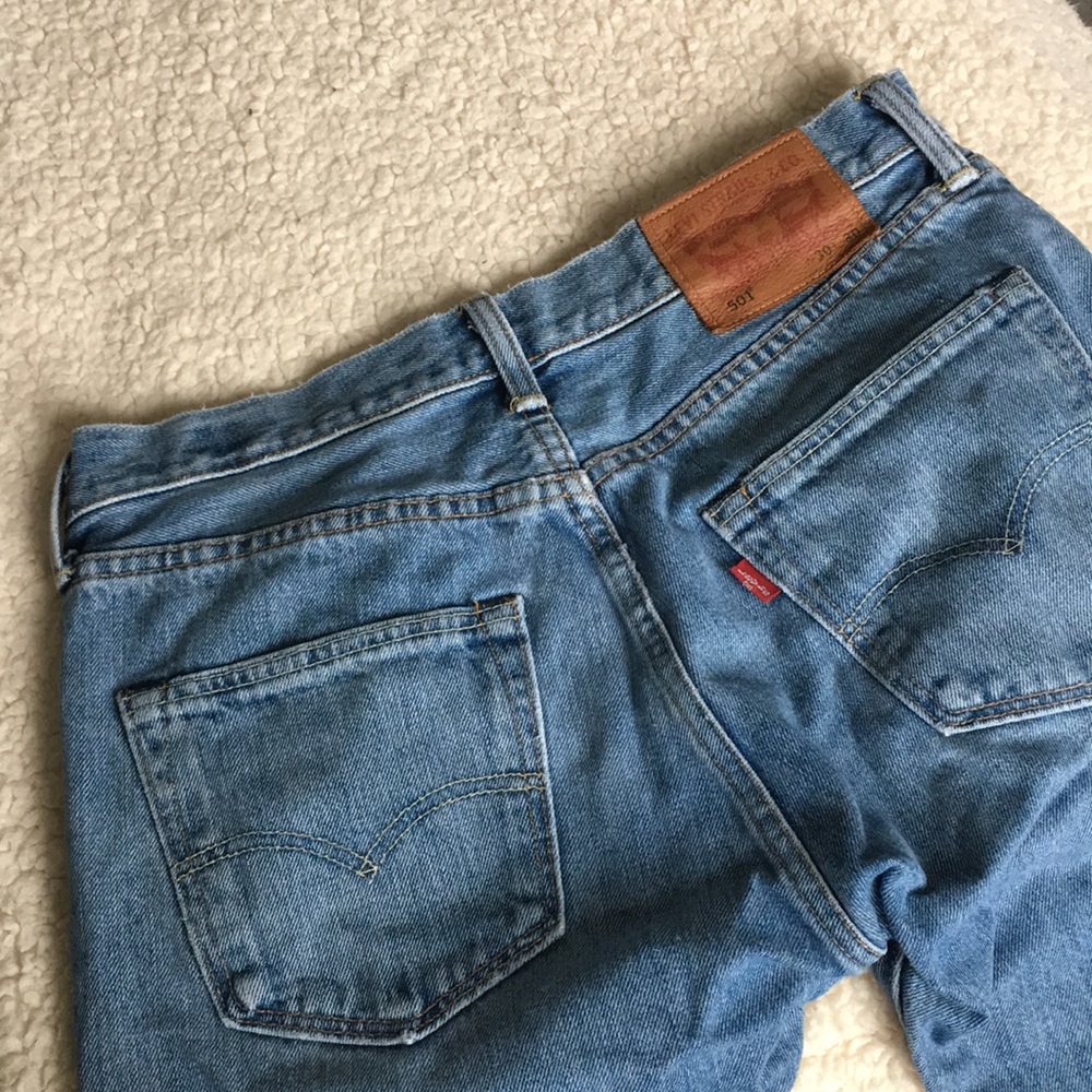 Levi’s 501 jeans. 30W 30L.